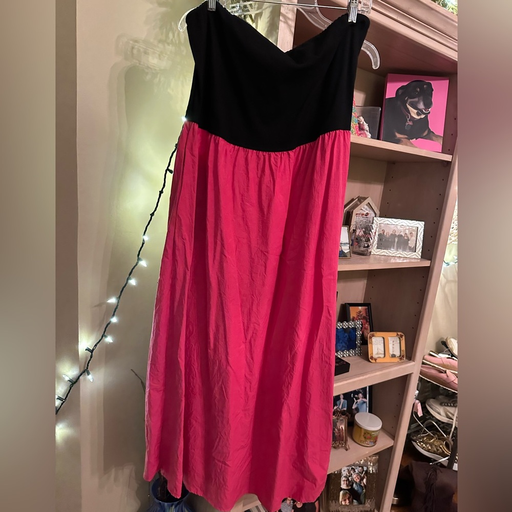Hot pink and black dress in XXL